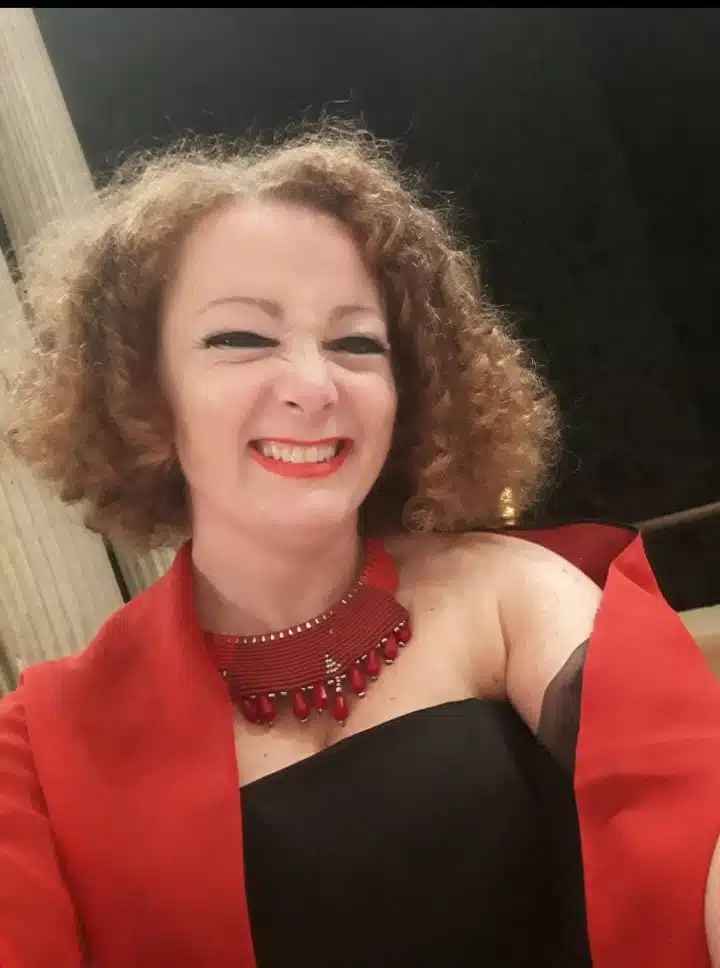 Foto di Claudia Marocchi, l'esperta che condurrà la masterclass sull'arte del macramè