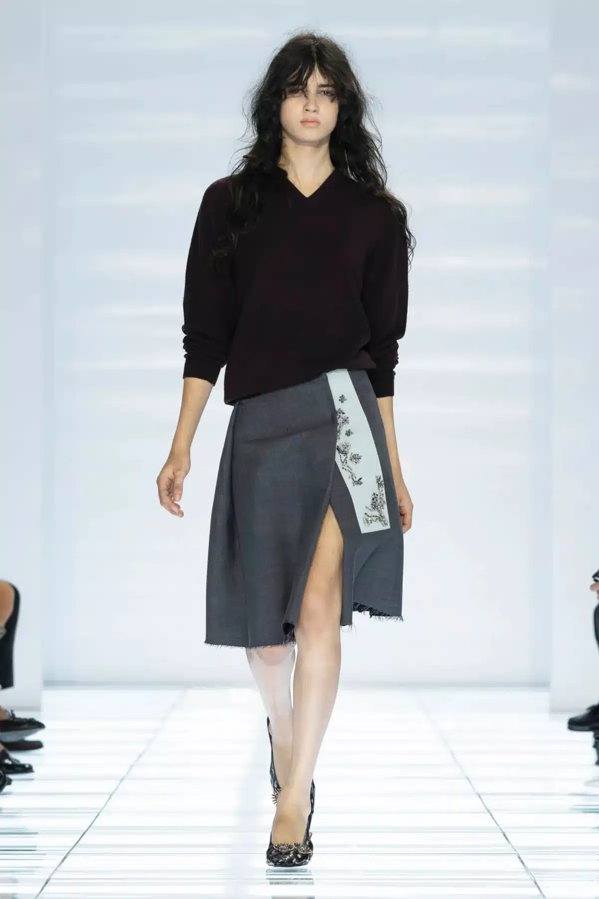 Look della sfilata Prada primavera estate 2027 analizzato come caso di trend forecasting